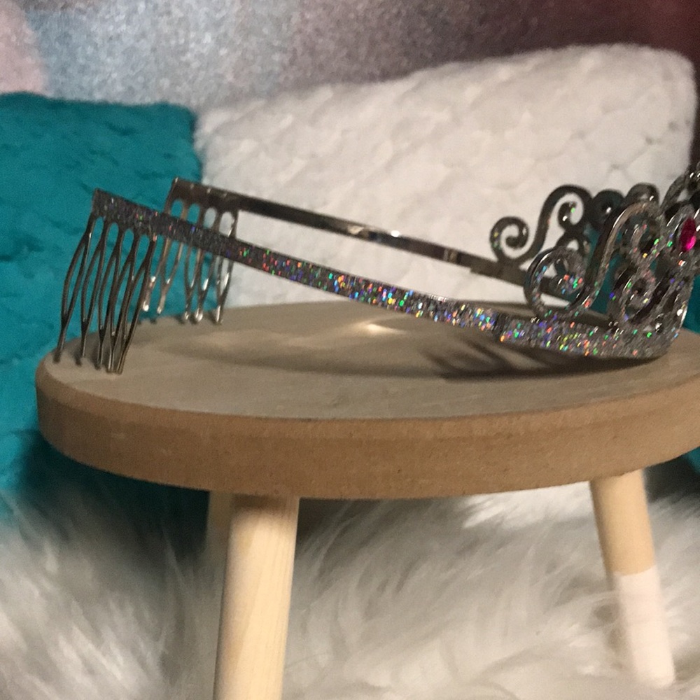 Tiara “21” - Picture 4 of 4